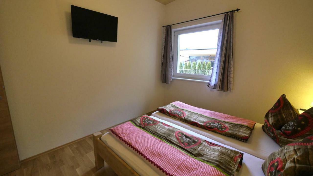 Apartment Lanser Fügen Eksteriør bilde