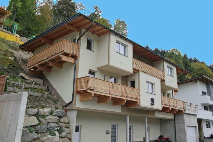 Apartment Lanser Fügen Eksteriør bilde
