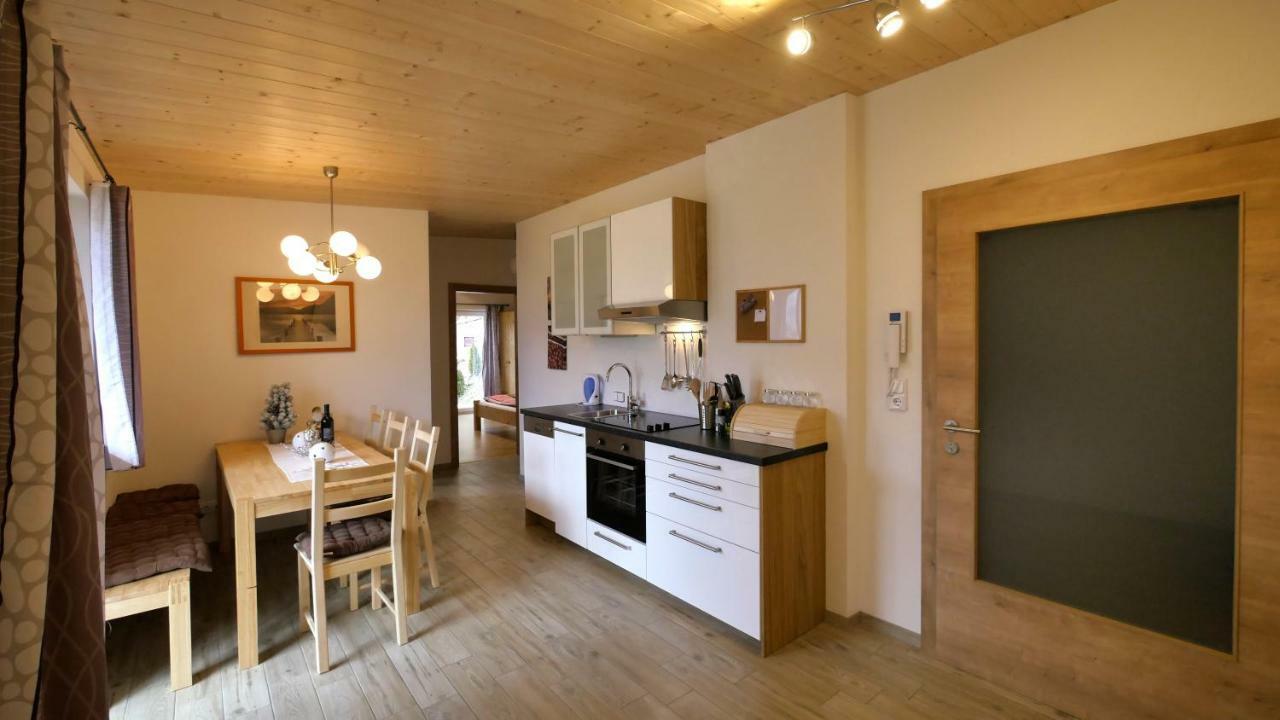 Apartment Lanser Fügen Eksteriør bilde